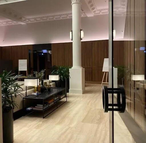 Appartement à 2 Chambres à Coucher